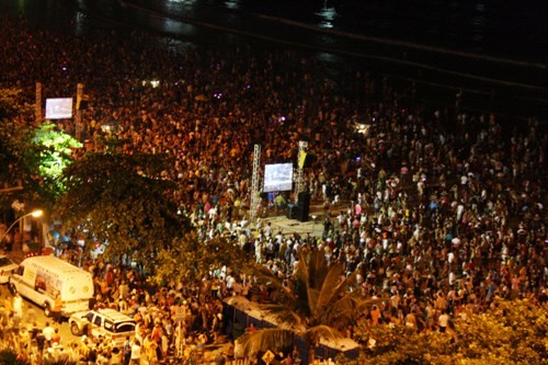 90 mil pessoas na primeira noite do Carnamboriú