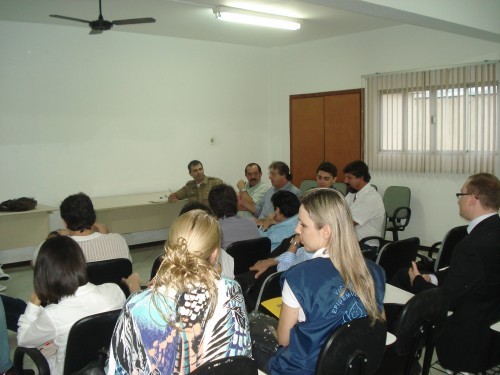 Reunião estuda formas de conscientização contra embriaguez no trânsito