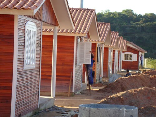 Prefeitura de Camboriú entrega mais 18 unidades habitacionais