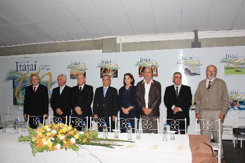 Município de Itajaí homenageia ex-prefeitos que administraram a cidade