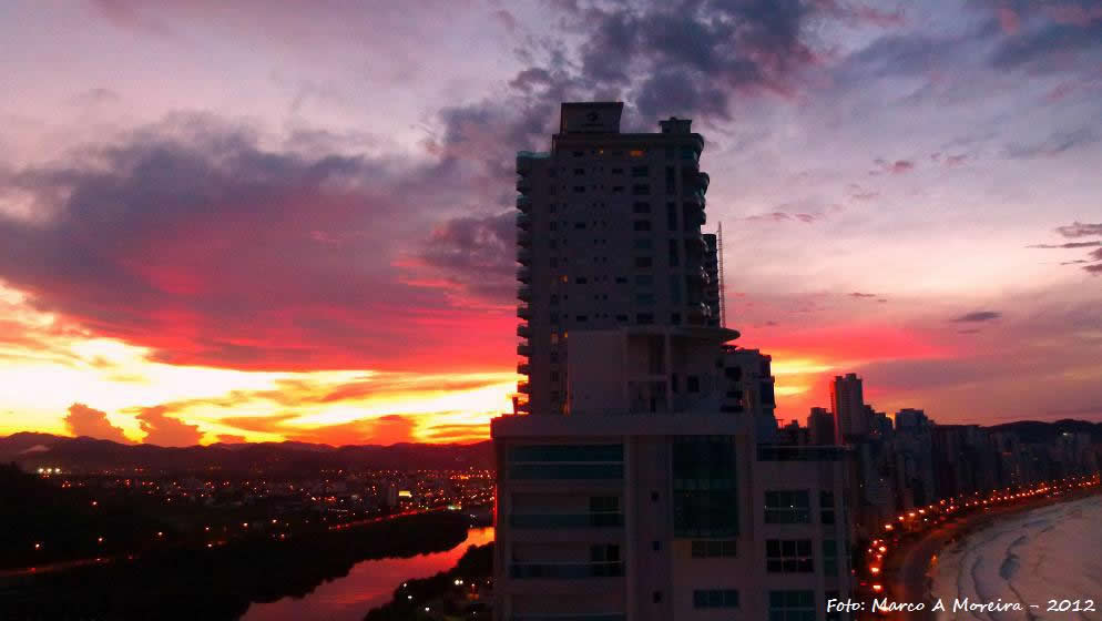 Pôr do Sol em Balneário Camboriú