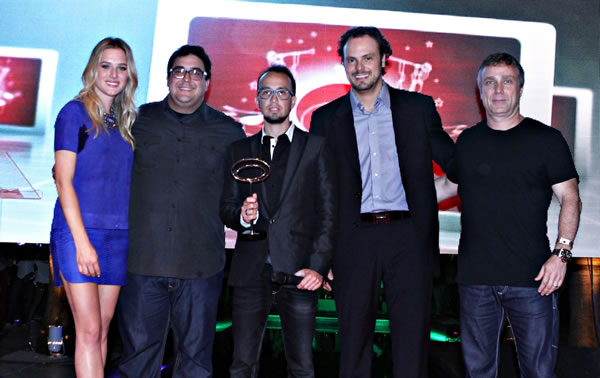 Fiorella Mattheis, André Marques, Ricardo Flores, Duda Cunha e Luis Eurico, na festa da premiação Cool Awards. Foto: Andre Luy