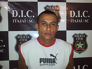 Homem mata menina de 13 anos a pauladas em Itajaí 1 Foto: Divulgação / Polícia Civil