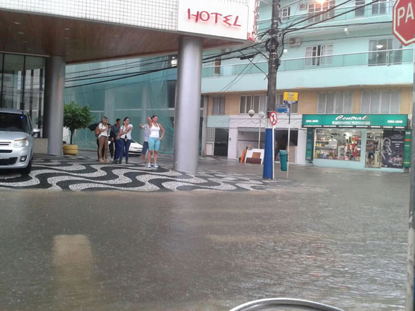 Avenida Central Jose Neri da Silva