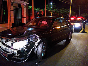 Carro atingido no acidente. Foto: Divulgação / GM