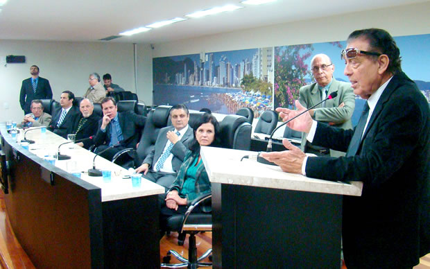 Emocionado, Jaison Barreto recebe o título de Cidadão Honorário 1 Foto: Ariel Silva