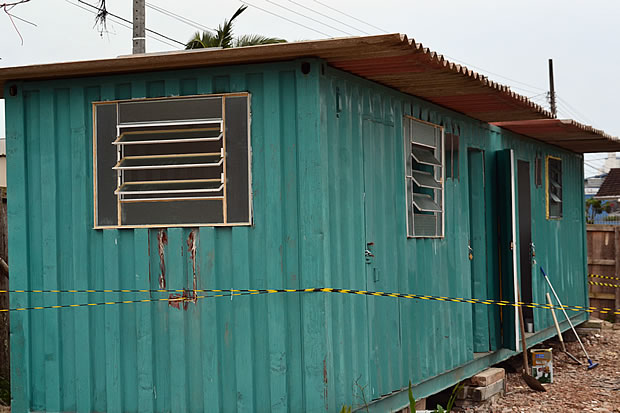 Explosivos foram encontrados no interior de um container na Rua Barra Velha. Foto: 12º BPM / Divulgação