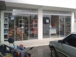 Droga era vendida em mercado em Itapema 2 mercado