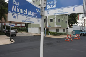 Estacionamentos da Av. Brasil serão interditados nesta segunda-feira (10) 1 Travessia elevada Miguel Matte 05 02 14 Foto Celso Peixoto 001