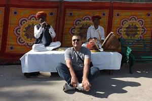 Artistas catarinenses relatam a experiência no 2° Jaipur Art Festival na Índia 1 Wencesslauw na Índia, onde a arte está em toda parte. Foto: Divulgação
