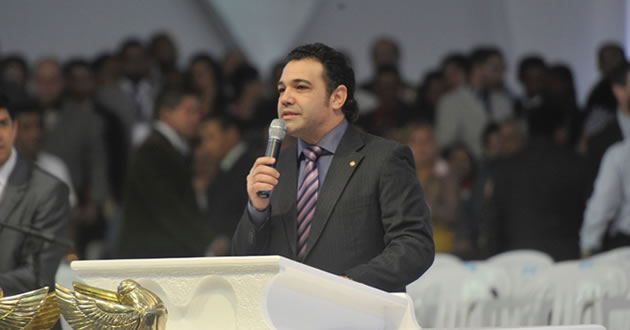 Pastor Marco Feliciano é eliminado da lista de pregadores do Gideões 2014