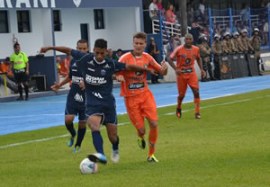 Camboriú e Guarani se enfrentaram na elite em 2013, Créditos: Rafael Nunes/CFC