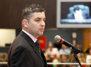 Odivan Linhares assume cadeira no Legislativo de Itajaí