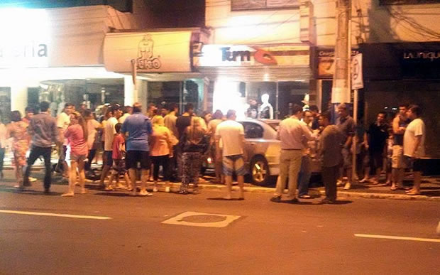 Homem causa acidente proposital na Avenida Brasil