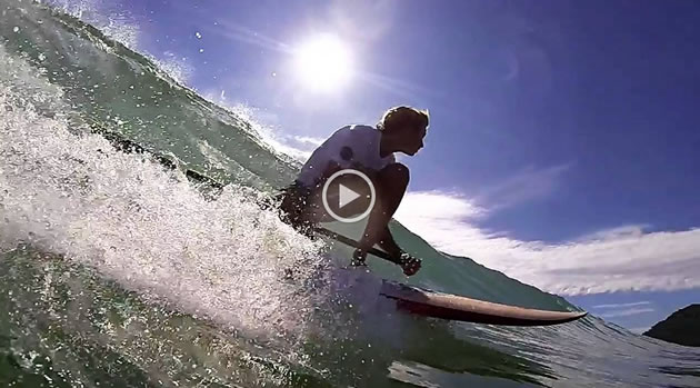Bodyboarder lança vídeo conceito sobre as ondas da brava de Itajaí