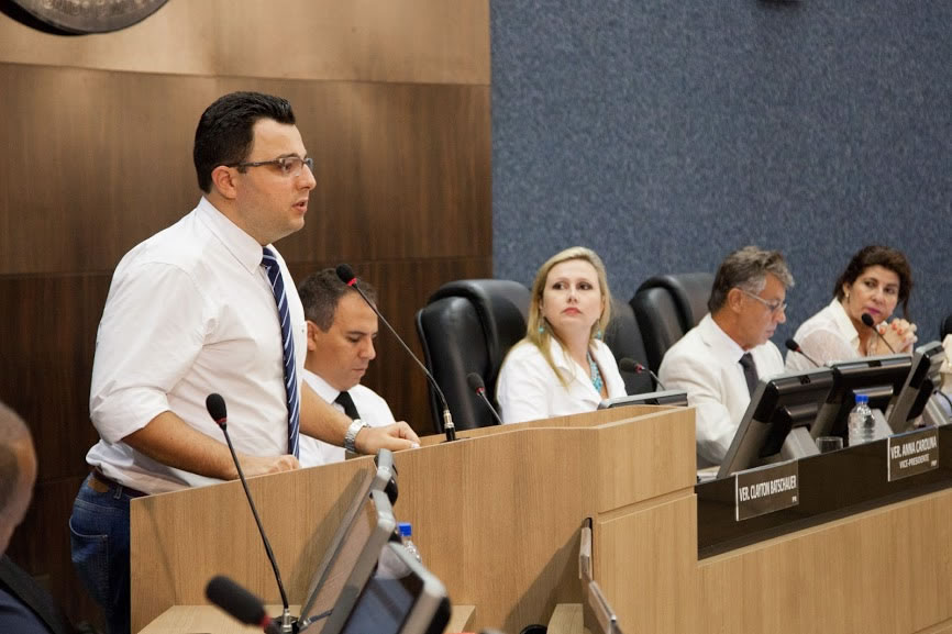 Rafael Dezideiro é eleito 1º secretário da Mesa Diretora do Legislativo de Itajaí