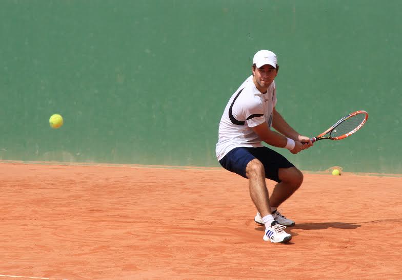 Tenista de Itajaí é campeão de duplas em torneio profissional na Argentina