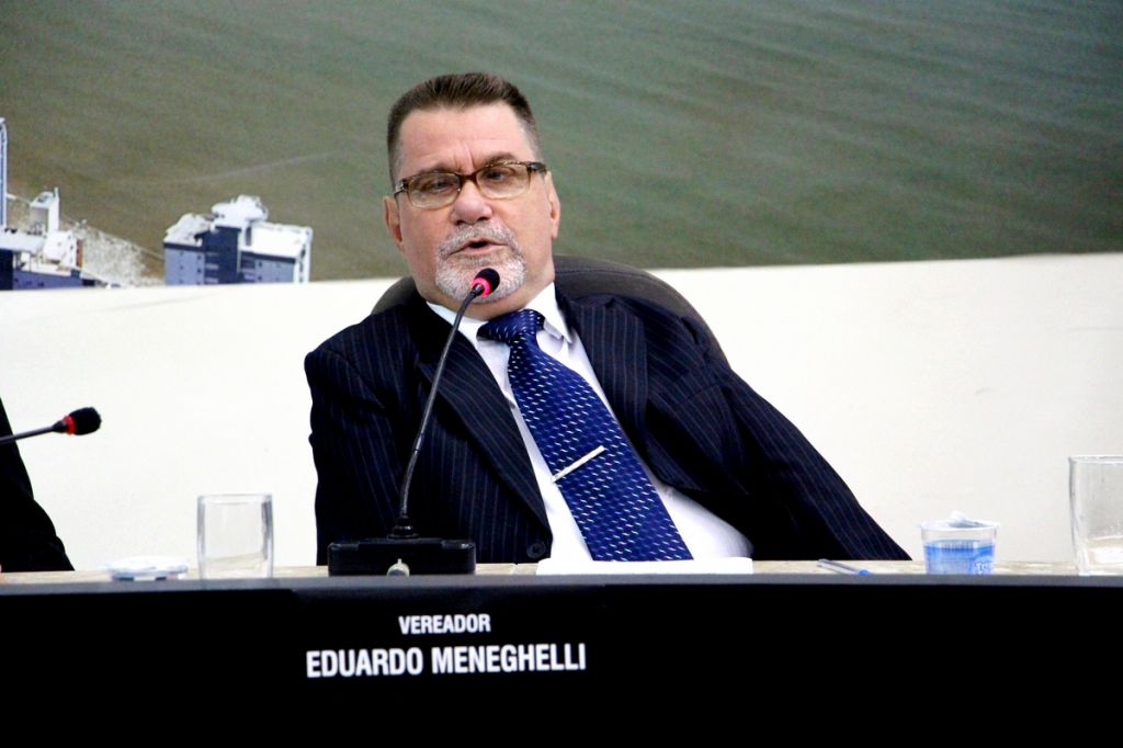 Eduardo Meneghelli é empossado vereador de Balneário Camboriú