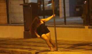 pole dance 1