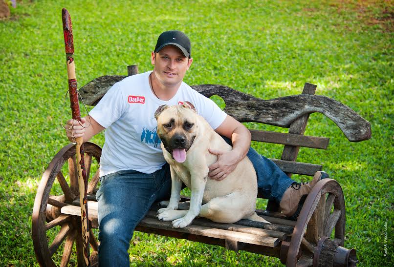 Encantador de cães treinado por Cesar Millan ministra curso em Itajaí