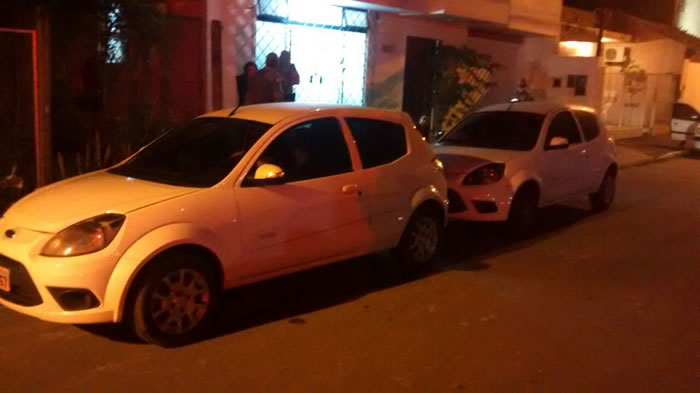 Jovem e adolescente são detidos com carro clonado 1 Ford Ka clonado