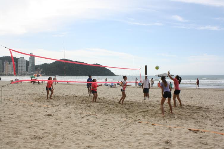 Festival de Vôlei de Praia acontece em BC nesta sexta-feira
