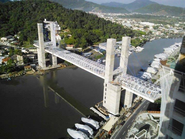 Vereador pede rompimento do contrato da Passarela da Barra