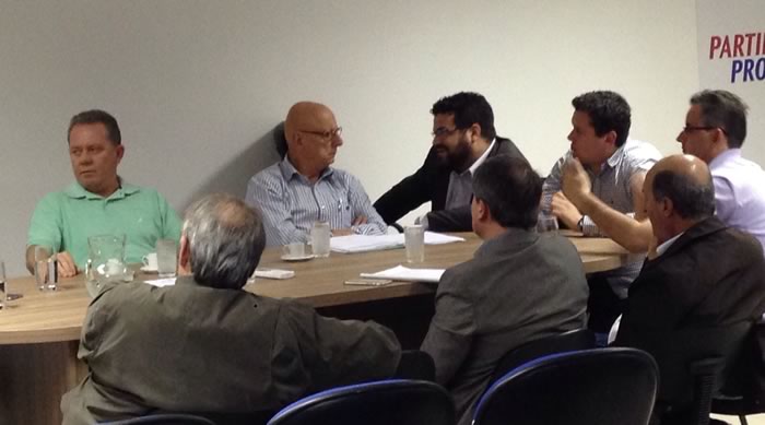 Leonardo Piruka e Espiridão Amin discutem rumos do PP para as eleições de 2016