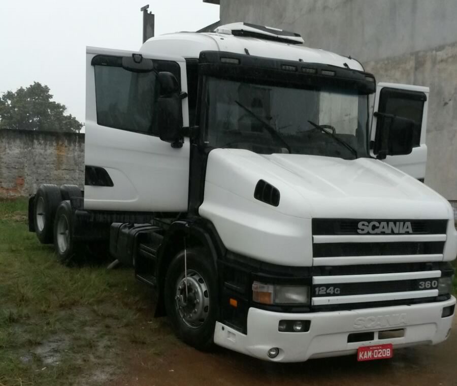 Guardas municipais recuperam carreta roubada e detém motorista