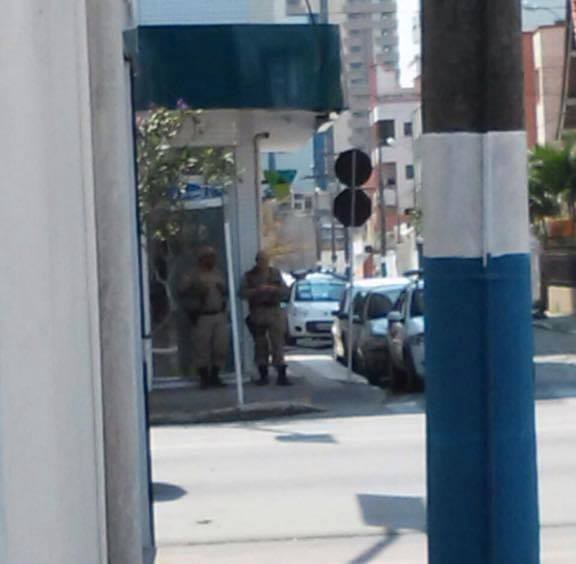 Cooperativa financeira é assaltada na Rua 2000