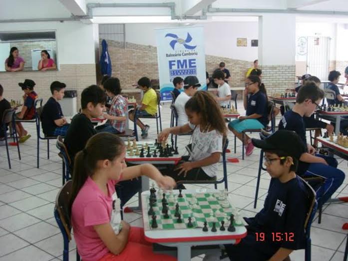 Campeonato Escolar Municipal de Xadrez é sucesso entre estudantes de BC