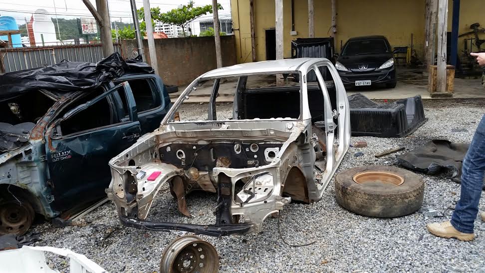 DIC de Balneário Camboriú identifica desmanche de veículos no bairro dos Estados