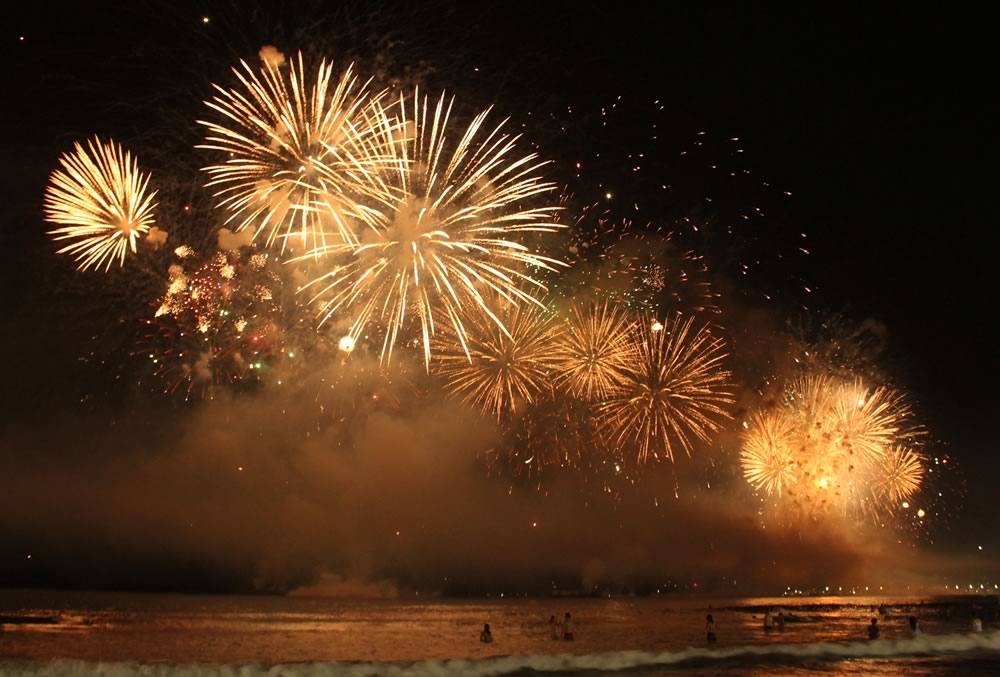 Réveillon Show terá 20 toneladas de pirotecnia em Balneário Camboriú