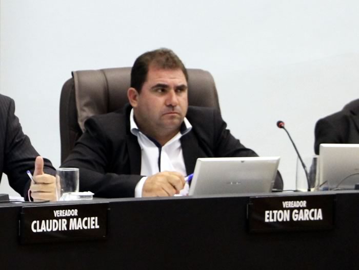 Com medo de ser cassado, Elton Garcia quer tirar Piruka da Comissão Parlamentar Processante