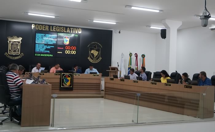 Vereadores de Camboriú aprovam projeto que cria o Código de Ética da Câmara