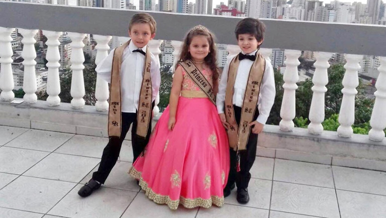 Camboriuenses sobem ao pódio no Mini Mister e Mini Miss Santa Catarina