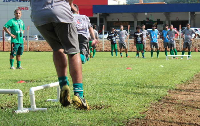Camboriú FC se despede de Luiz Alves e vai a Paranaguá no domingo
