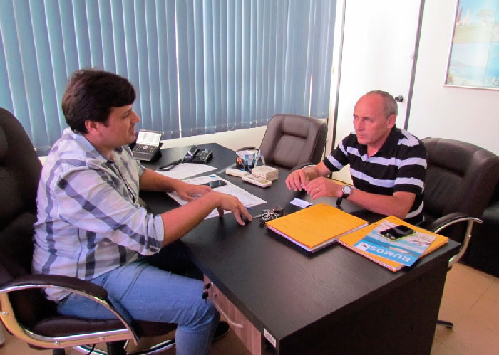Prefeito em exercício cobra melhorias no fornecimento de energia em Camboriú