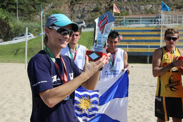 Atleta da FMEBC se destaca no vôlei de praia nacional 1 (Bruna Horvath / Divulgação)