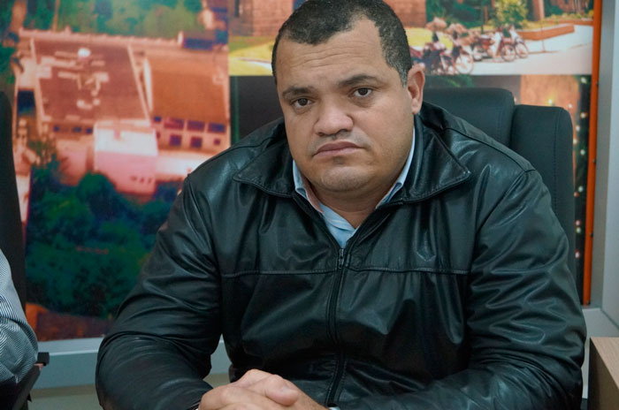 Piteco assume como prefeito de Camboriú