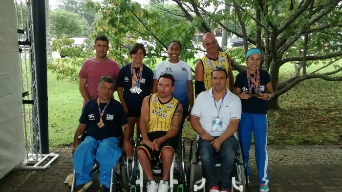 Atletas da FMEBC trazem medalhas de competições em Jaraguá do Sul e Curitiba