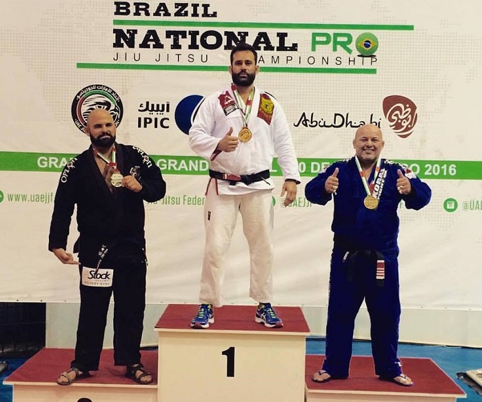 Atleta de jiu jitsu de Itajaí vai disputar campeonato em Abu Dhabi