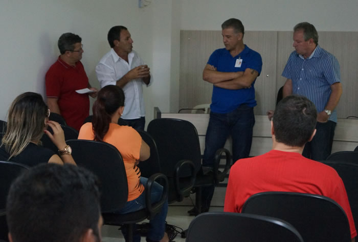 Vereadores de Camboriú se reúnem com representantes da Celesc