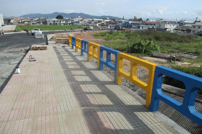 Seguem obras de acabamento da Ponte Jacob Ardigó em Itajaí 1 (Divulgação)