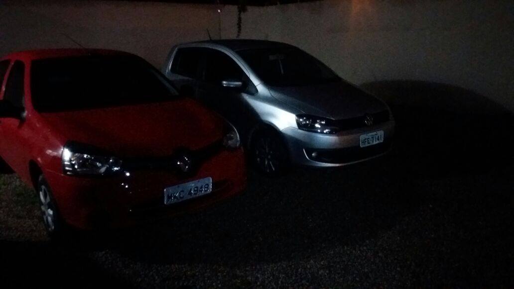 Irmãos são presos por adulteração e falsificação de documentos, com dois carros clonados 1 divulgação / PM