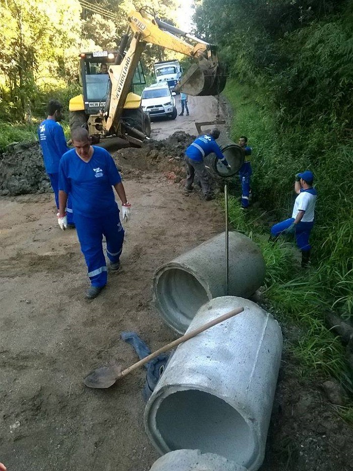 Tubulação de 60 cm é instalada no Bairro Nova Esperança 1 (Divulgação Subprefeitura Região Sul)