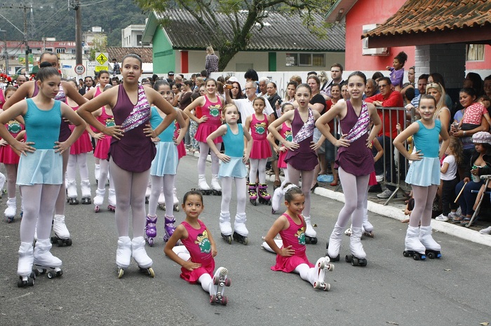 Abertas inscrições para aulas de patinação artística em Balneário Camboriú 1 ( Amanda Weber / Divulgação)