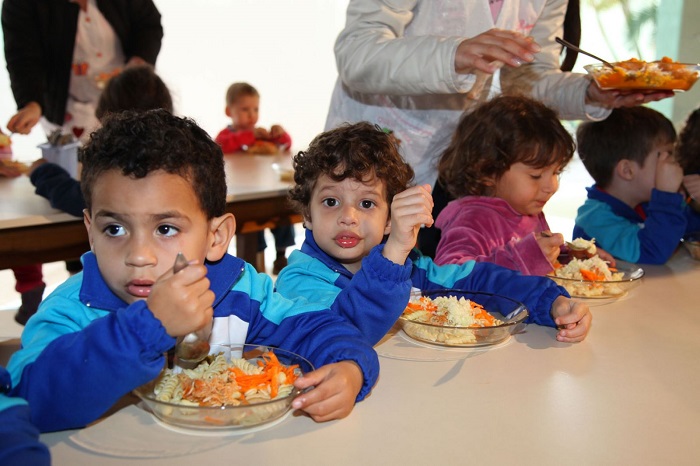 Pais vão poder acompanhar pela internet a alimentação dos filhos, em Itajaí