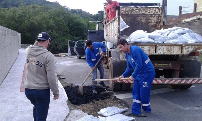 Prefeitura de Balneário Camboriú realiza Tapa Buraco na região sul 1 (Divulgação Subprefeitura)