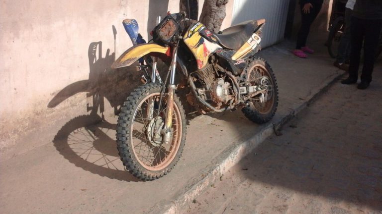 Motocicletas batem de frente e condutor morre, em Camboriú